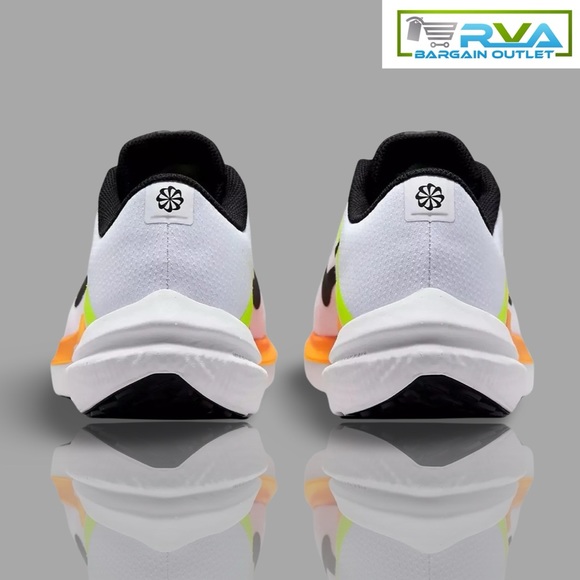 Nike Air Winflo 10 Running Shoe - Picture 4 of 6